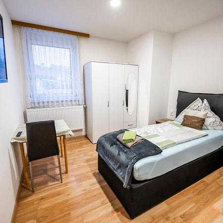 Die Schlafstube - Bed & Breakfast Цельтвеґ Екстер'єр фото