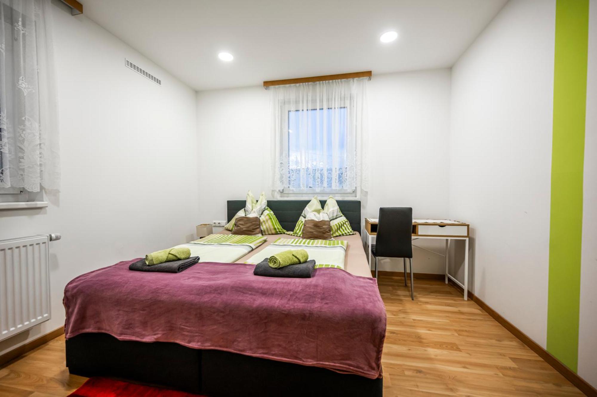 Die Schlafstube - Bed & Breakfast Цельтвеґ Екстер'єр фото